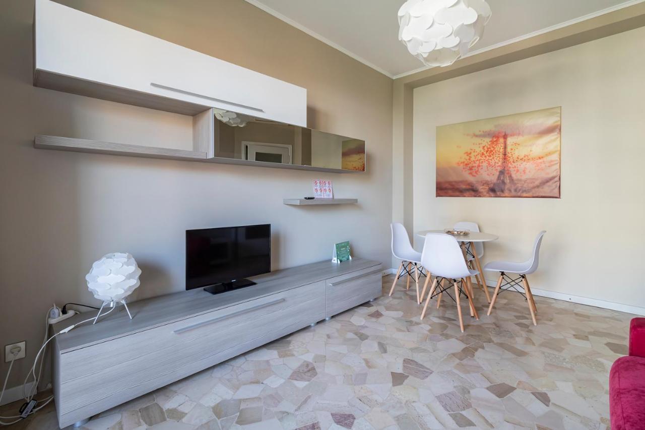Altido Trendy Flat With Balcony, Easy Access To Milan Centre Apartment Exterior photo